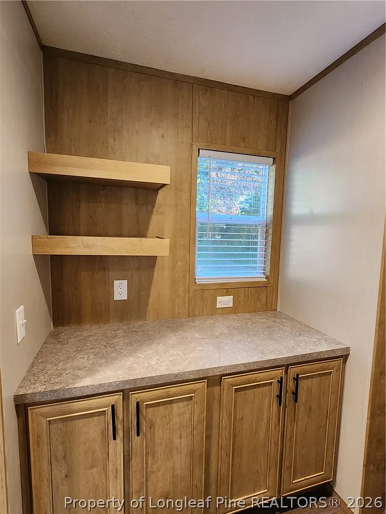 4 bed, 2.0 bath, 1900 sqft, $1,500 — Photo 4