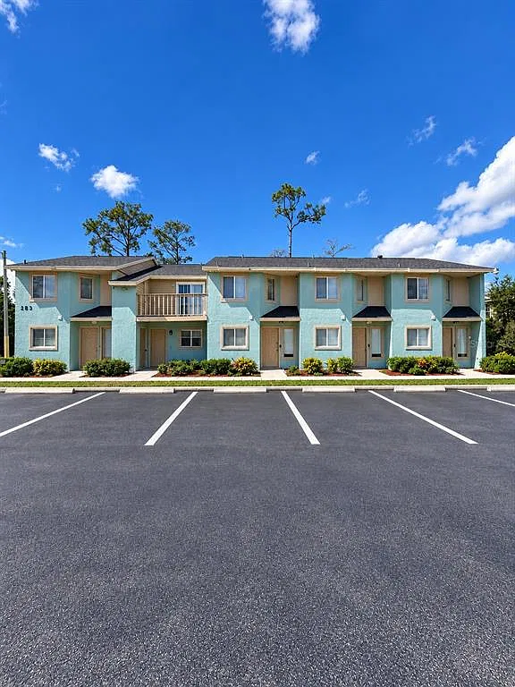2 bed, 2.5 bath, 6430 sqft, $1,850 — Photo 1