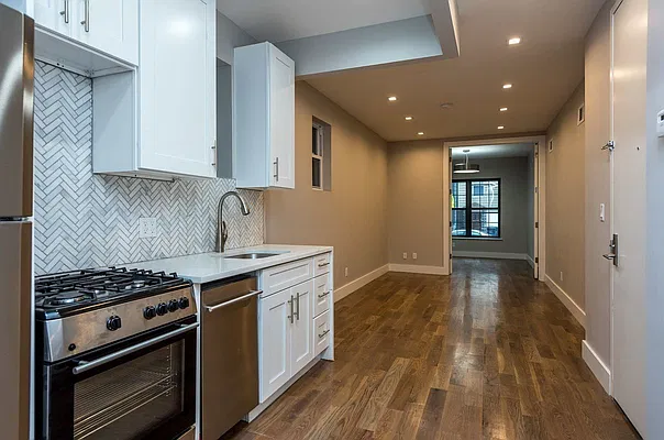 Rented by Brooklyn High Rise LLC | media 2