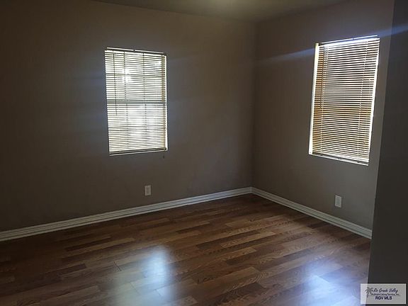 4th image of 3153 Alameda Dr