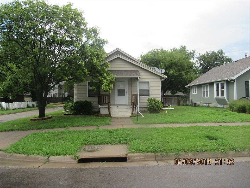 1st image of 710 W 1st St