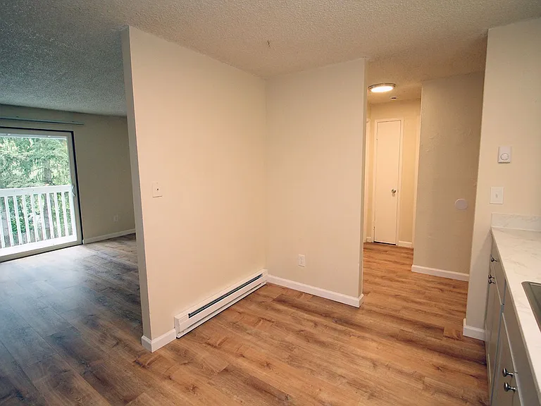 Raleigh Heights — Photo 11