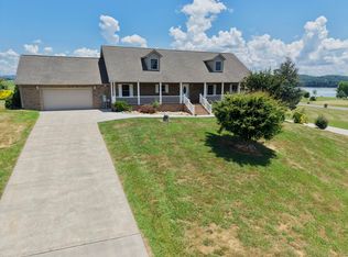 4013 Paradise Dr, Mooresburg, TN 37811