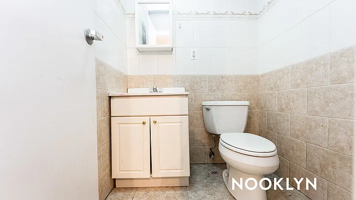 Rented by Nooklyn NYC LLC | media 16