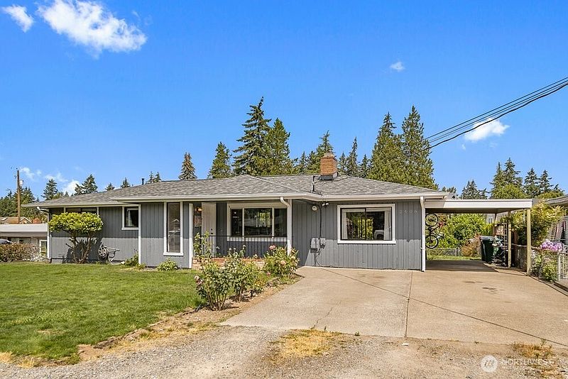 2nd image of 2406 NE 24th Street
