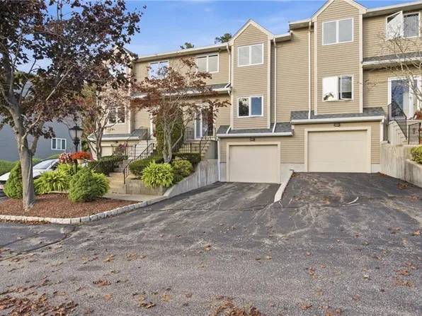 35 Waterview Dr Unit B, Smithfield, RI 02917