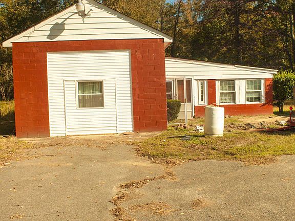 3rd image of 36812 Owens Dr