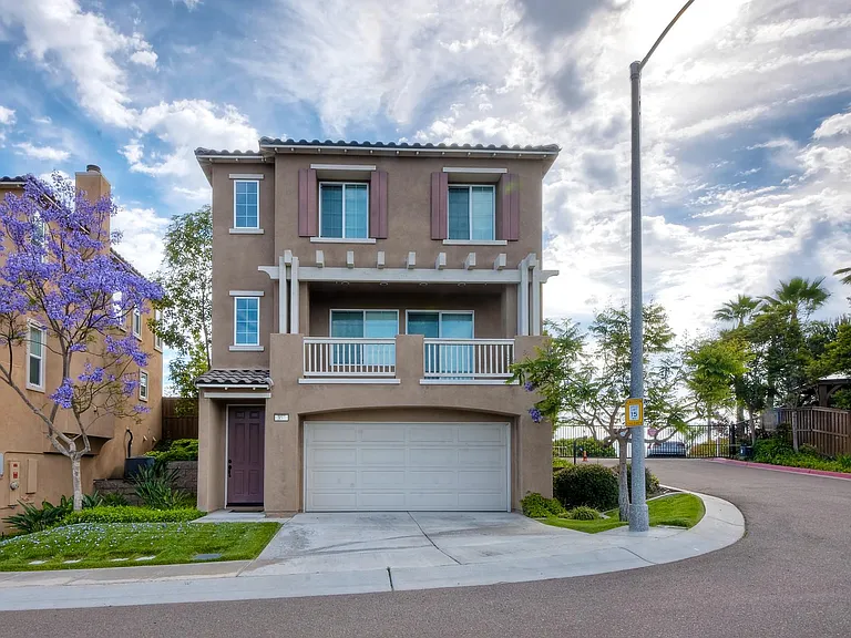 357 Steelhead Way — Photo 1