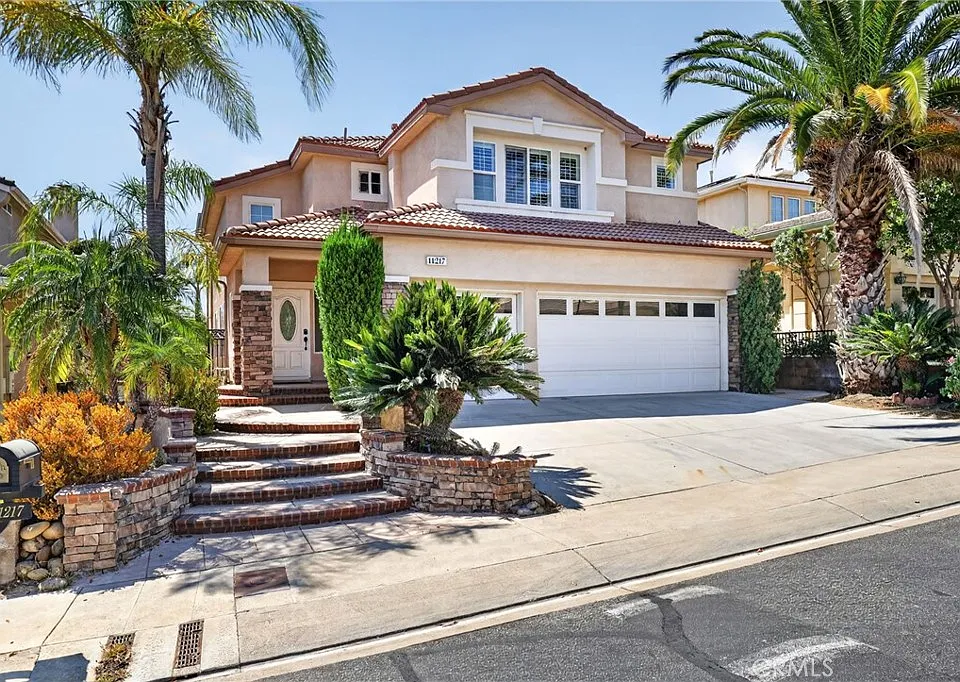 11217 Ravenna Ln