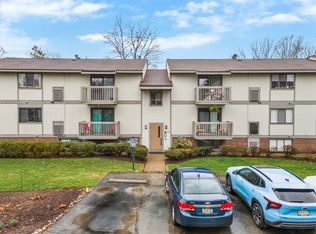 505 Hunters Path Rd APT 24, Bridgeville, PA 15017