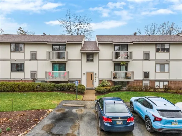 505 Hunters Path Rd APT 24, Bridgeville, PA 15017