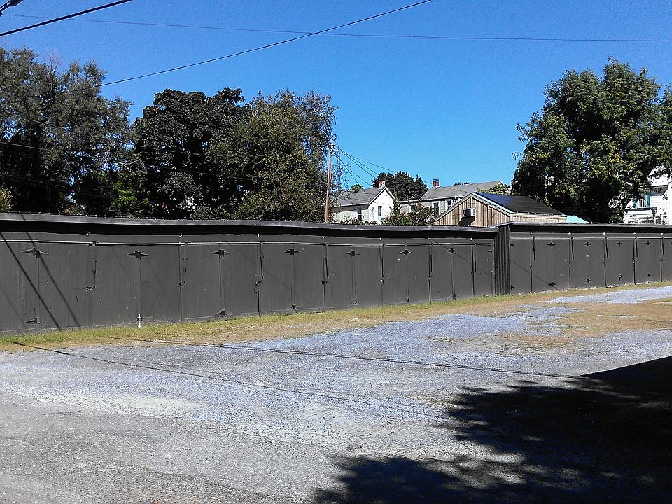 Rear of 240 Dill Ave AKA 238 Dill Ave
