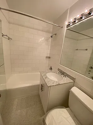 Rented by Solow Realty | media 15