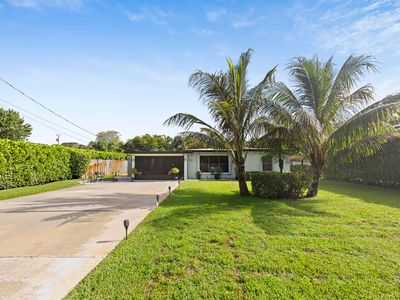 2417 Country Oaks Lane, Palm Beach Gardens, FL, 33410