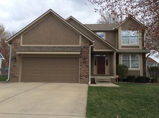 4081 SW Normandy Dr, Lees Summit, MO 64082