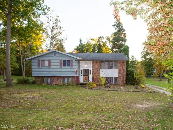 2126 Wilmar Dr, Cortland, OH 44410