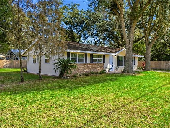 3rd image of 2415 Sutton Rd