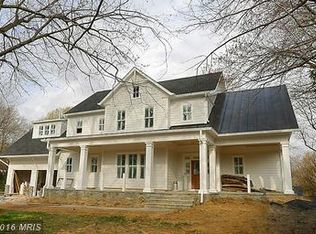 528 Nelson Dr NE, Vienna, VA 22180