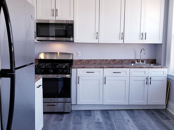 3rd image of 351 Forrest St #2K
