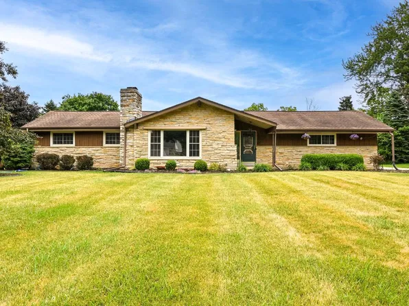 3370 N 129th STREET, Brookfield, WI 53005