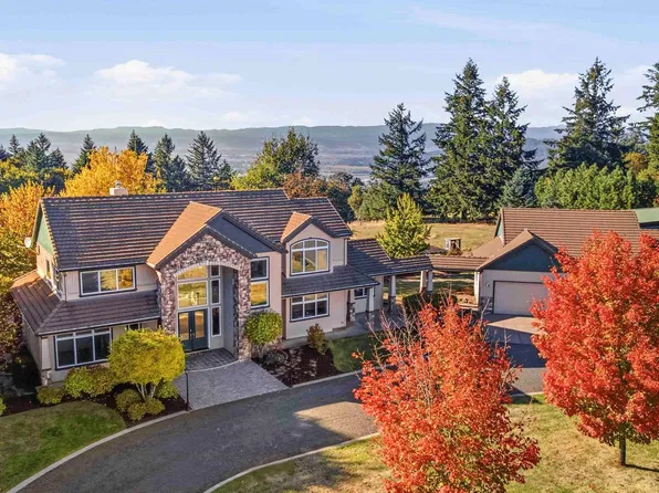 9055 SE Eola Hills Rd, Amity, OR 97101