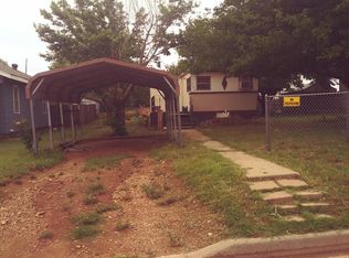 304 N Ridgeland Ave, Fritch, TX 79036