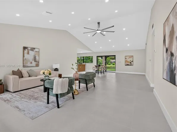 8668 SW 50th St, Fort Lauderdale, FL 33328