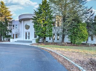 201 Doe Trl, Morganville, NJ 07751