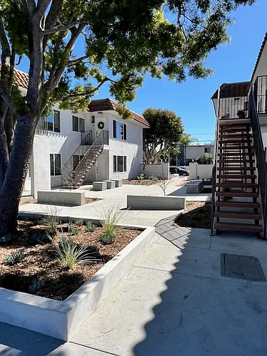 141 Holly Ave Photo 1