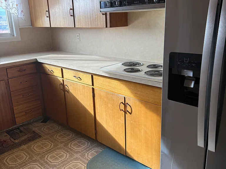 Stove and refrigerator