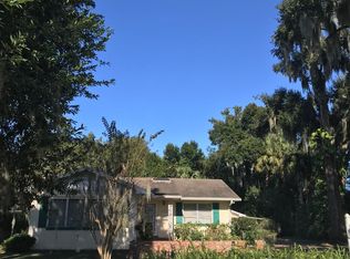705 Fairview Ave, Mount Dora, FL 32757