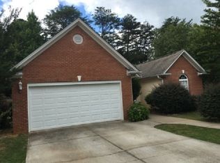 704 Coromandel Dr, Spartanburg, SC 29301