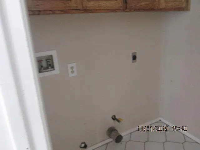 3615 Abbott Dr — Photo 13