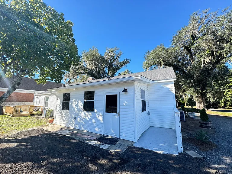2924 Jefferson St — Photo 16