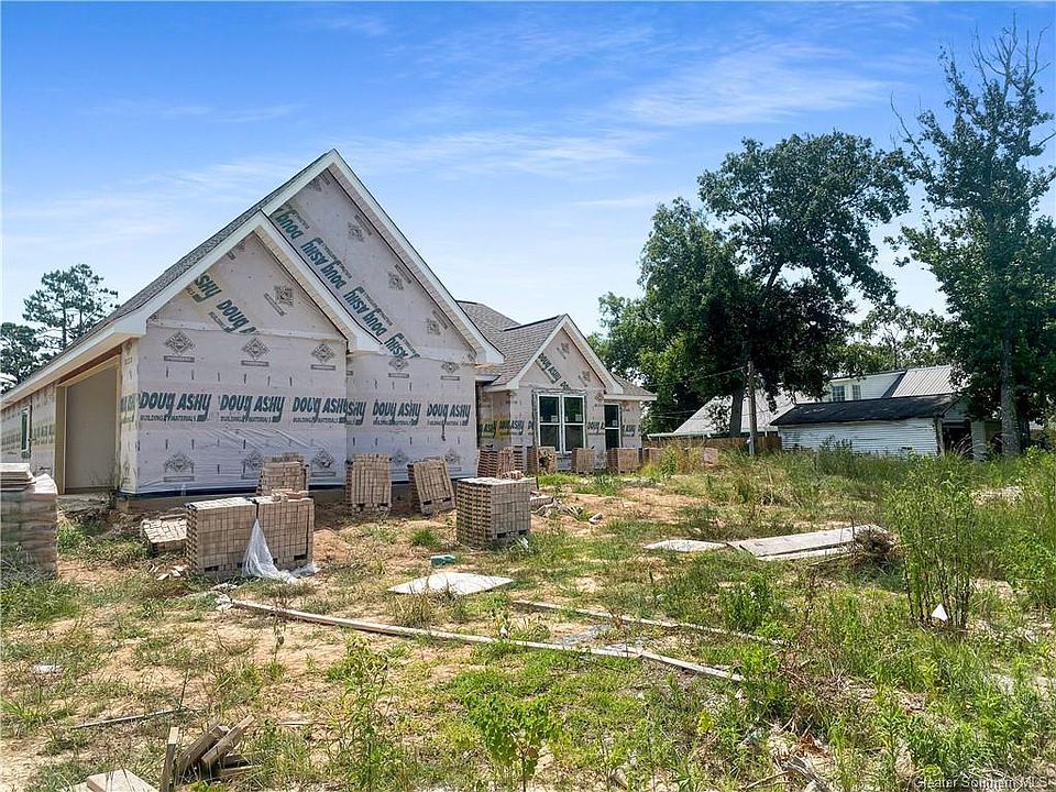 2nd image of 1206 Ravenhurst Dr