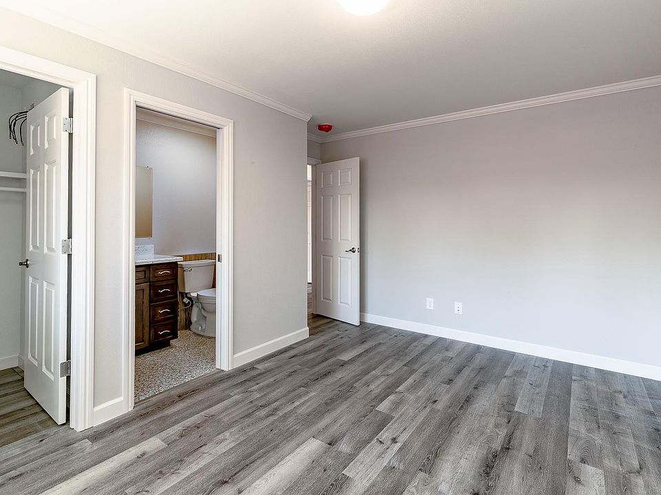 1st image of 189 W Hamilton Ave