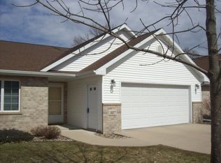 307 E Wolf River Ave, New London, WI 54961