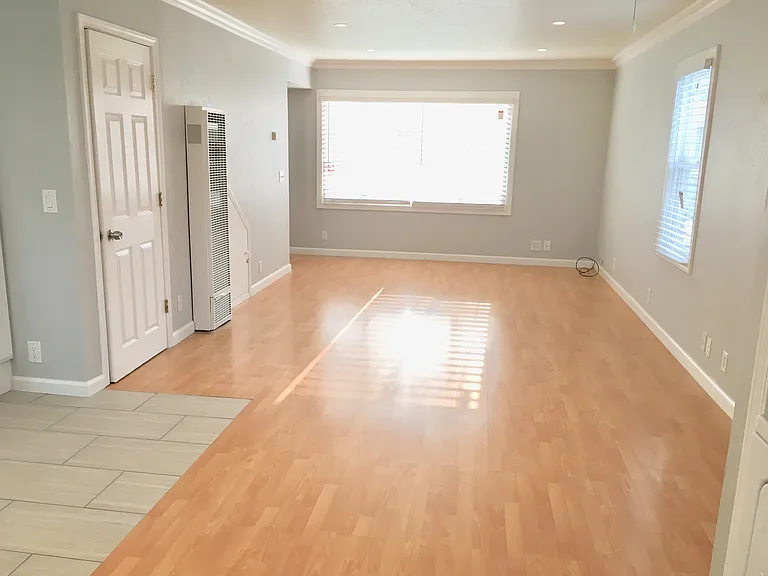 1201 Kedith St — Photo 2