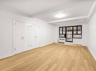 310 E 44th St APT 215, New York, NY 10017