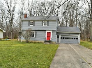 130 Dartmouth Ave, Canfield, OH