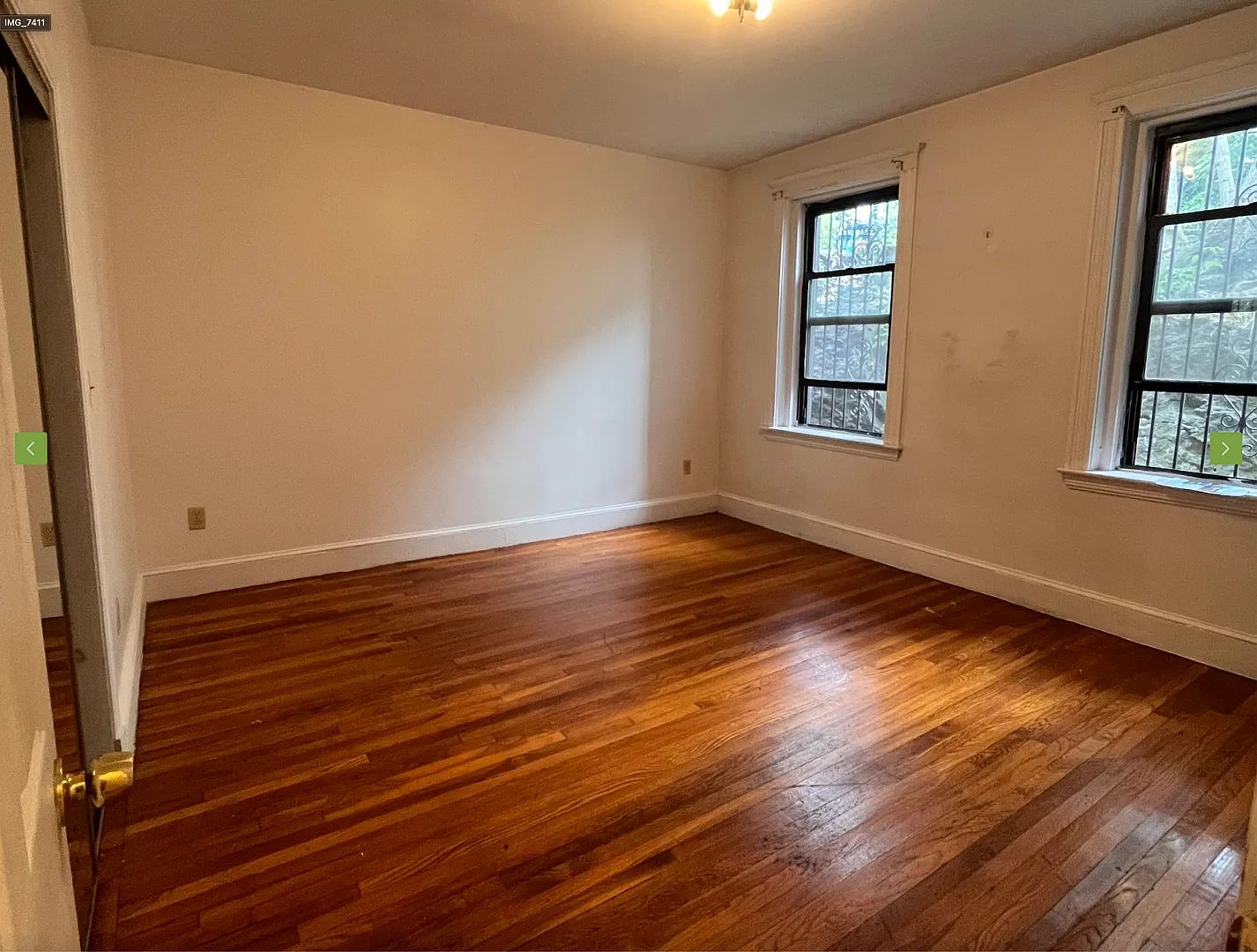 No Fee! Spacious Apt w Ht and Hot Water Included Near Brookline Border, B and C T-Lines minutes a... — Photo 2