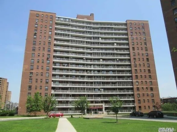 61-45 98th Street #9A, Rego Park, NY 11374