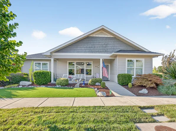 426 Bridge Creek Dr, Central Pt, OR 97502