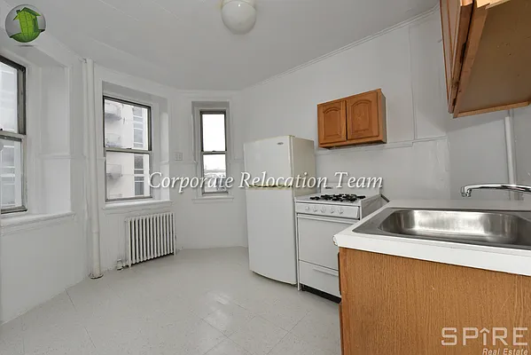 Rented by Spire Group | media 11