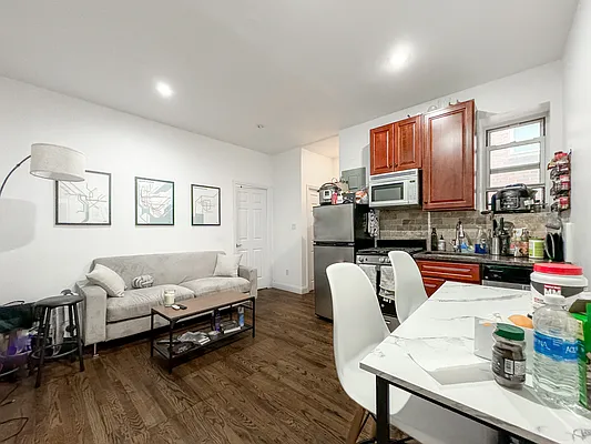 Rented by Dallien Realty Limited Liability Company | media 16