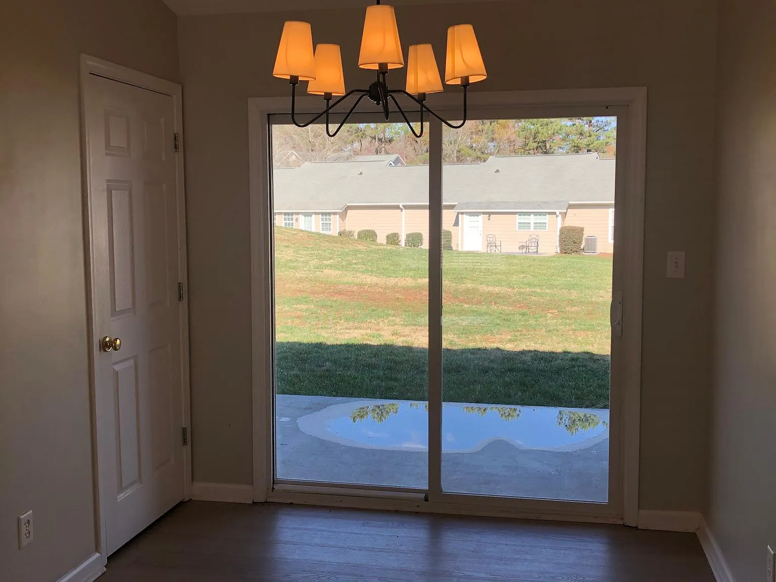 2 bed, $1,900 — Photo 4