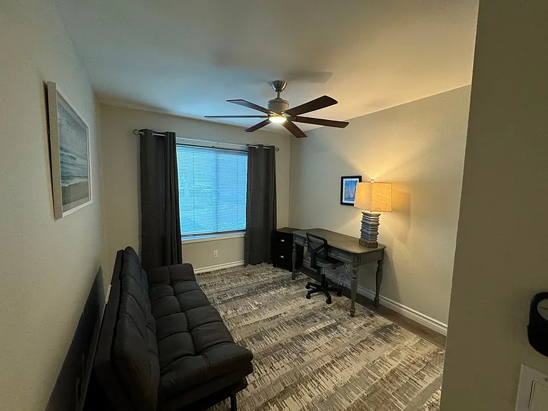197 La Veta Dr — Photo 11