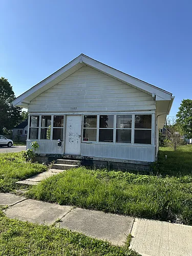 1403 W 4th St Photo 1