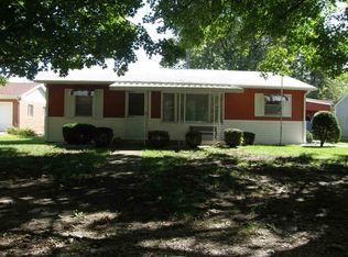 215 S New York St, Remington, IN
