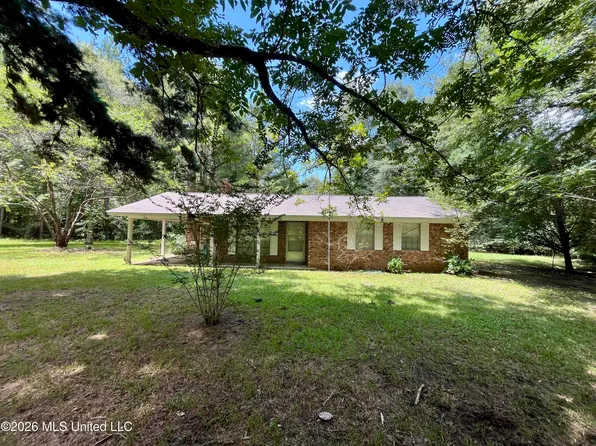 155 Dykes Chapel Rd, Richton, MS 39476